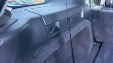 Land Rover Discovery 3.0 D300 S 5dr Auto Diesel Station Wagon